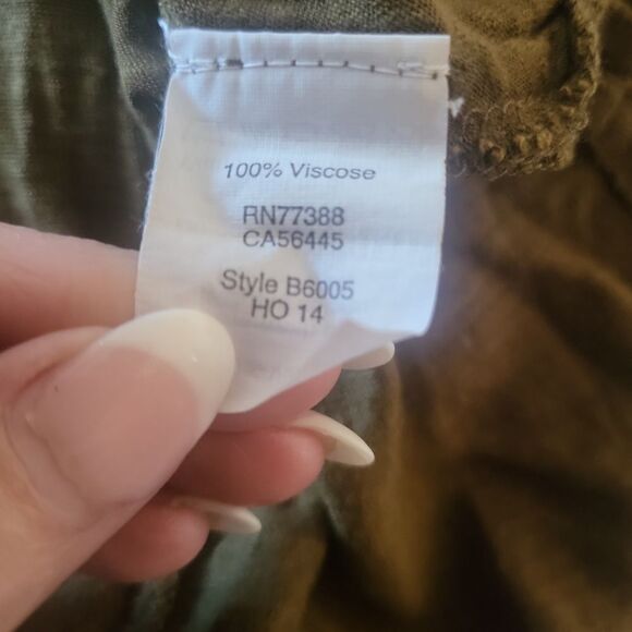 Madewell v neck pullover olive color sweater - Picture 7 of 7